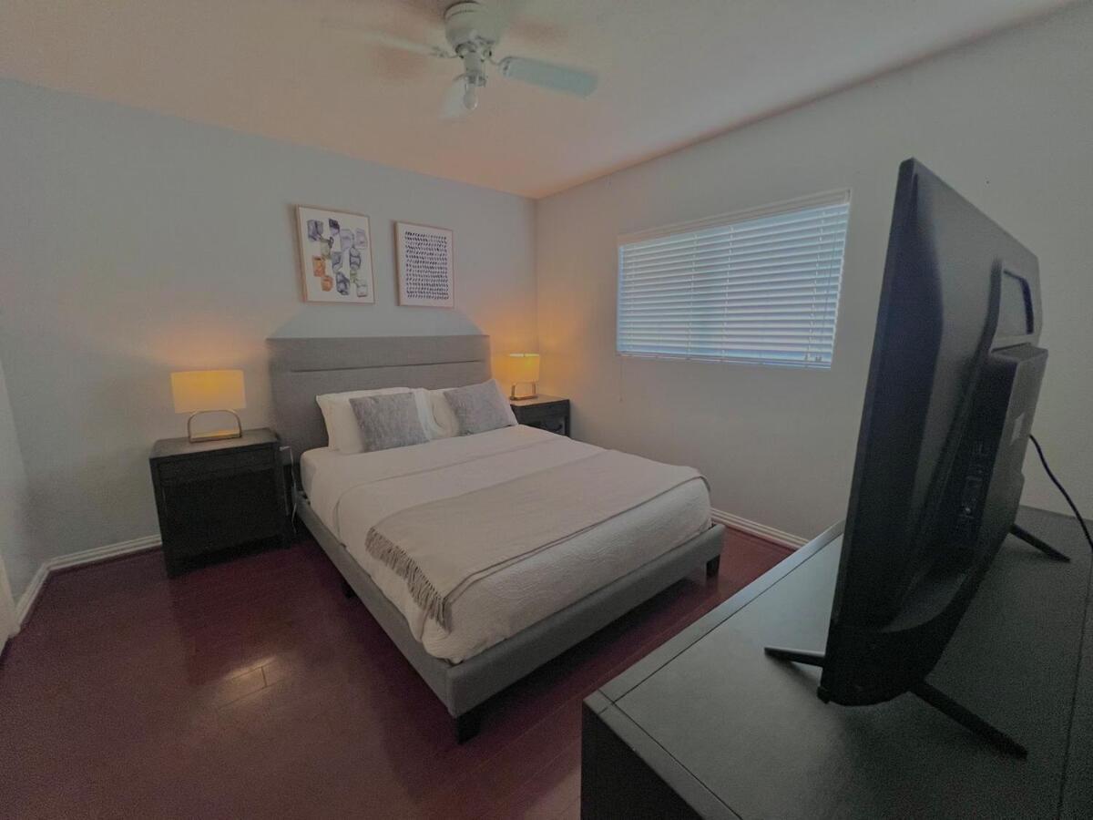Holiday home Near The Hobby Airport